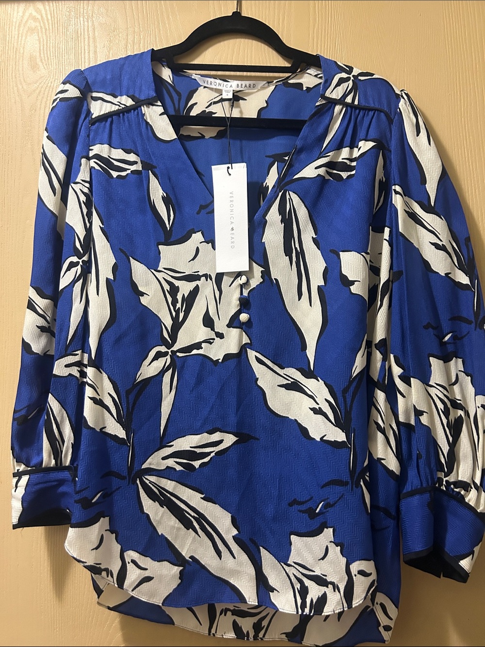 Veronica Beard MILAN Royal Blue & White Floral V-Neck Blouse Sz 6 NWT - Picture 4 of 13